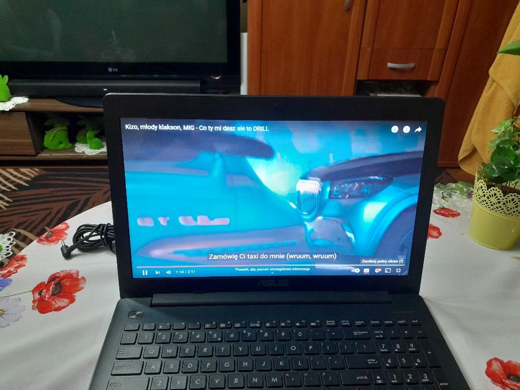 Laptop ASUS 8gb SSD250gb Win11 15,6''