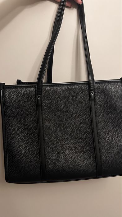 Czarna duża torebka wittchen na ramię kuferek shopperka ekoskóra