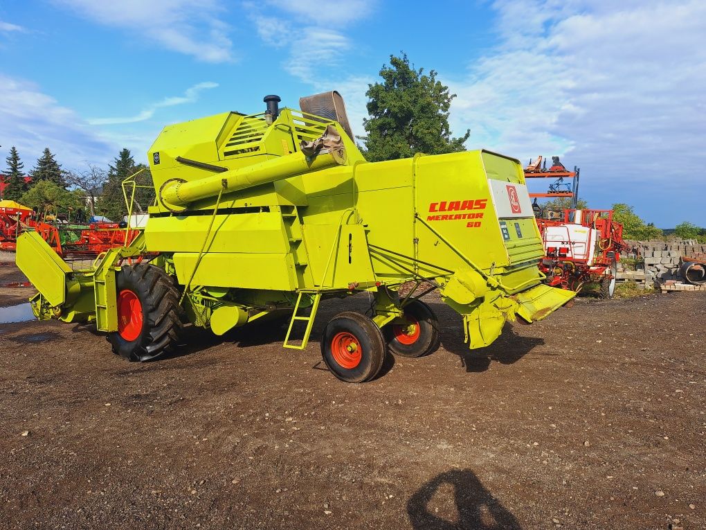 Kombajn zbożowy Claas Mercator 60 class nie john deere