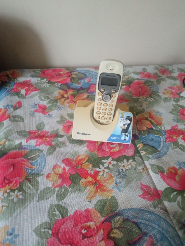 Радиотелефон  panasonik kx-tcd435uaw
