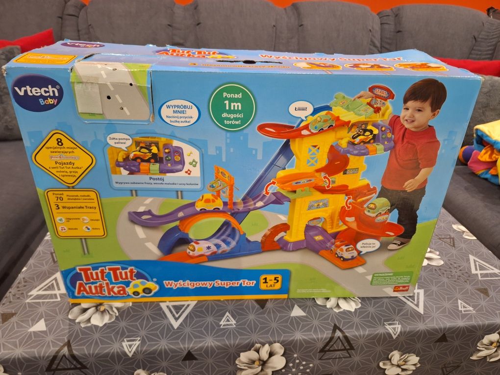 Vtech tut tut autka - Wyścigowy super tor