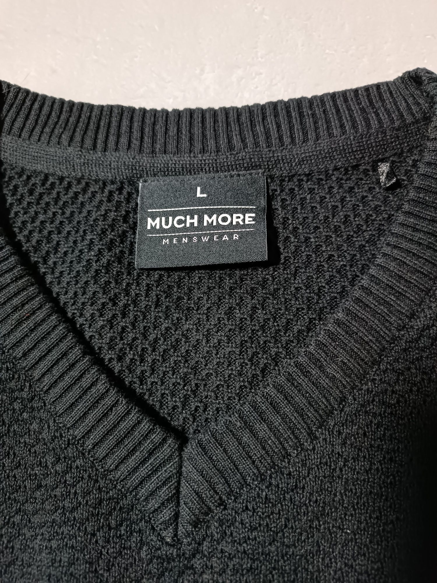 Sweter męski rozmiar L firmy MUCH MORE