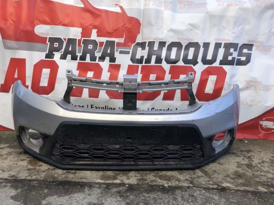 Parachoque dacia sandero