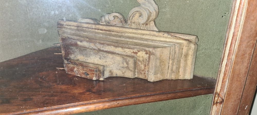 Pequena Cantoneira vitrine vintage - negociável