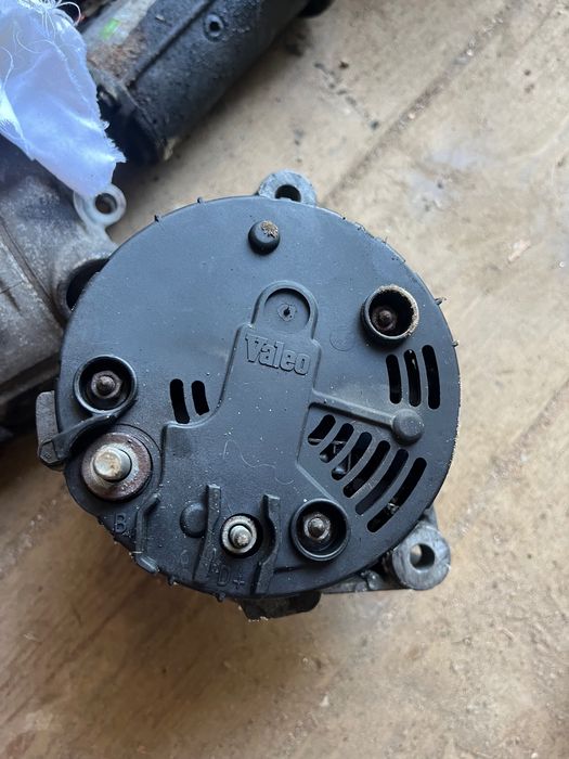 Продам генератор  , компресор мерседес спрінтер 2.9