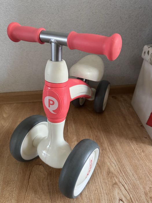 Продається  велобіг ровер від 1 року