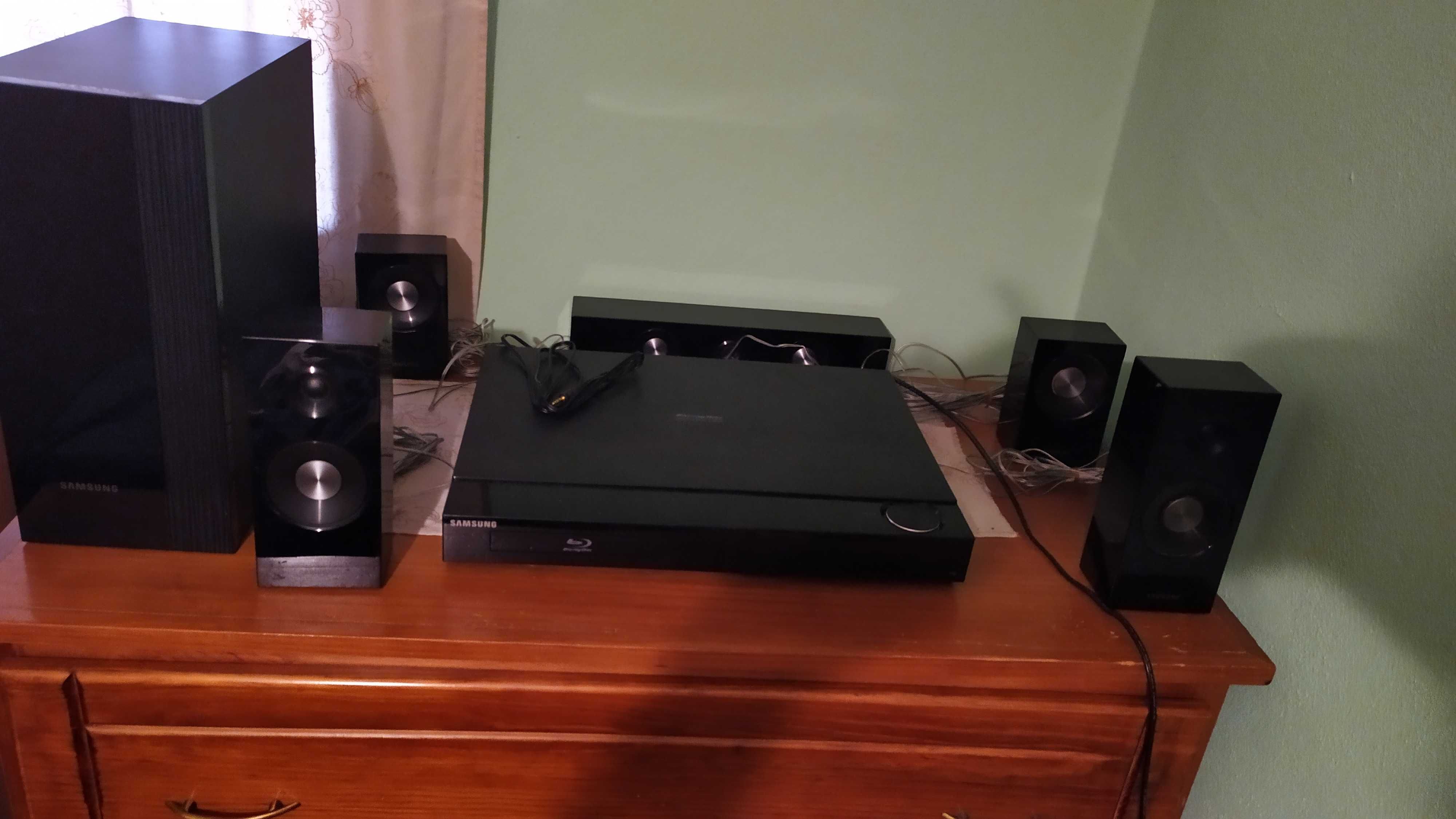 Home cinema Samsung.