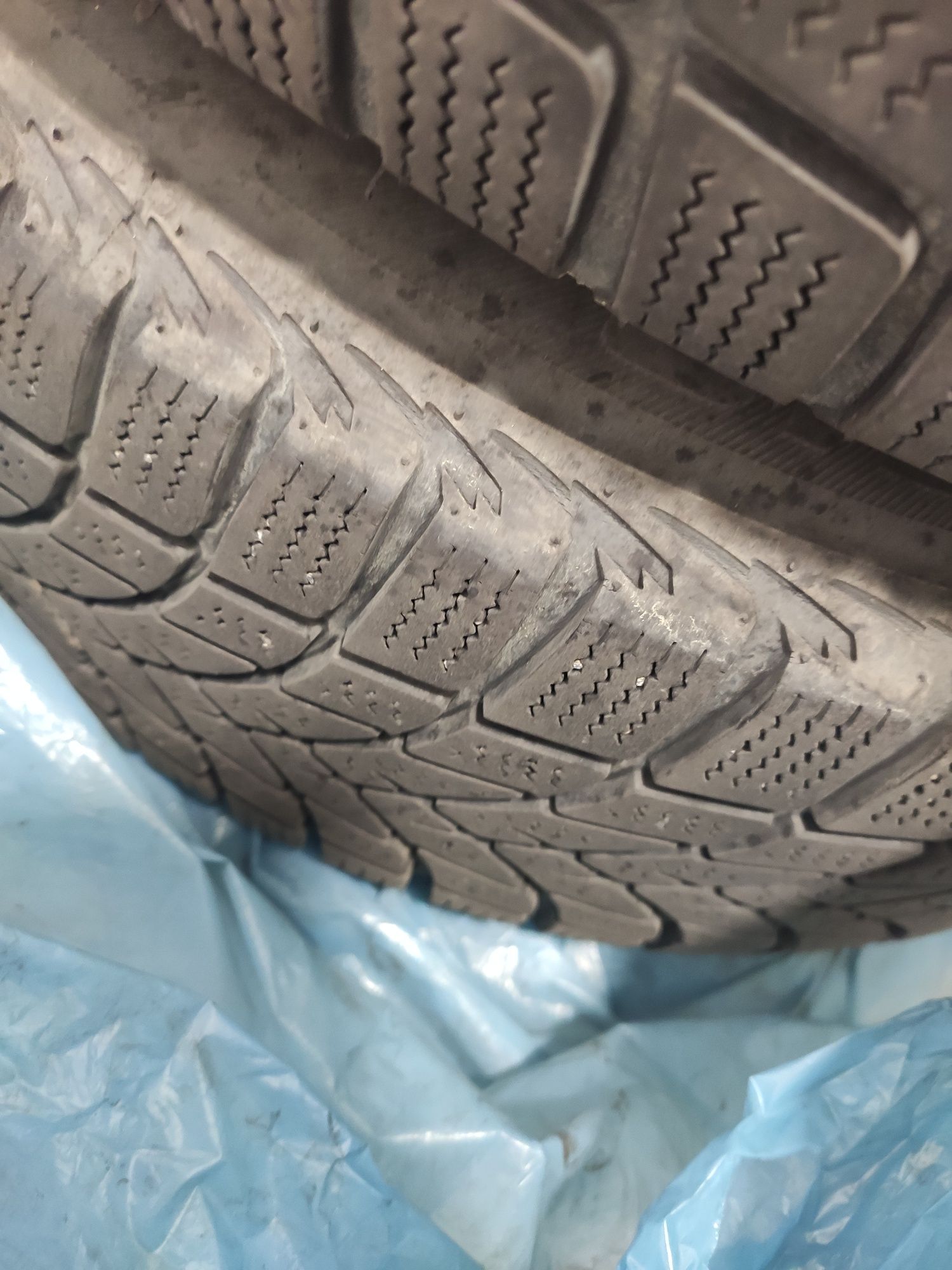 Koła felgi 4x100 otwór 56 ET 45 zimowe Dayton 185/65r14 honda, opel