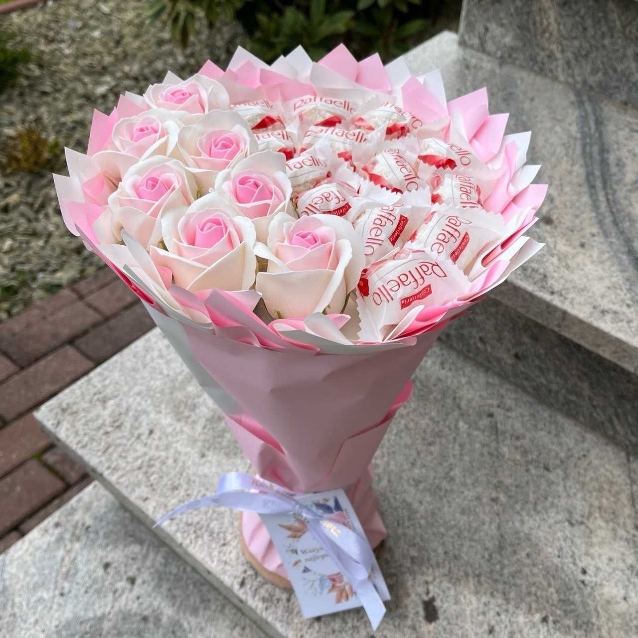 Mydlany bukiet Raffaello kwiaty mydlane róże Prezent Imeniny Ślub