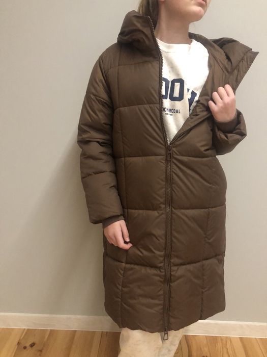 Зимова куртка коричневого кольору