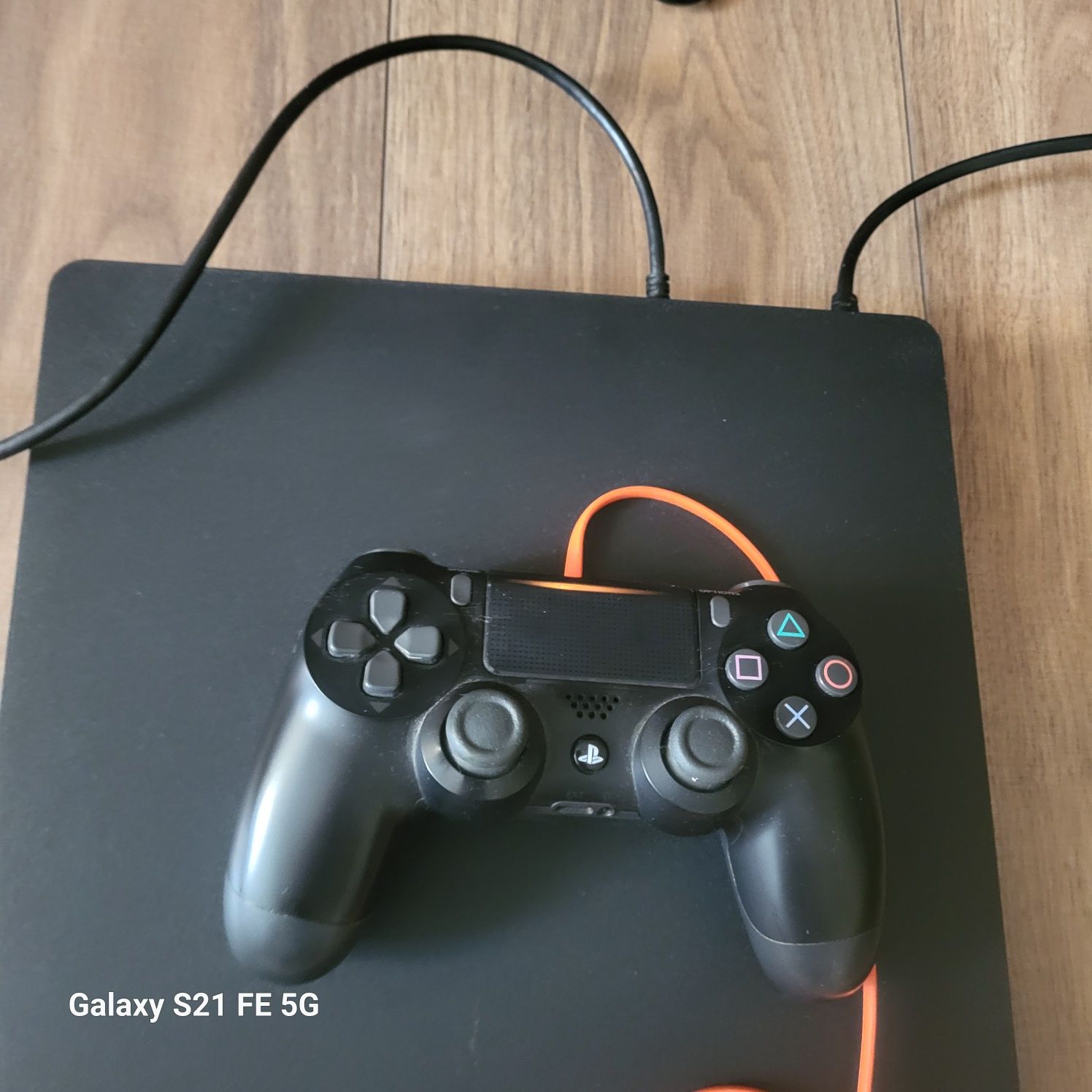 Ігрова консоль PS4
