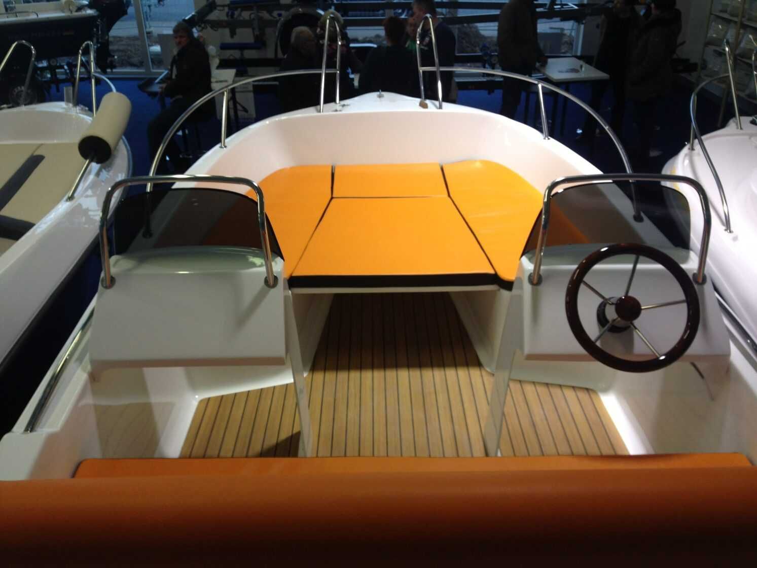 M 450 DUO motorówka łódź motorowa mboats