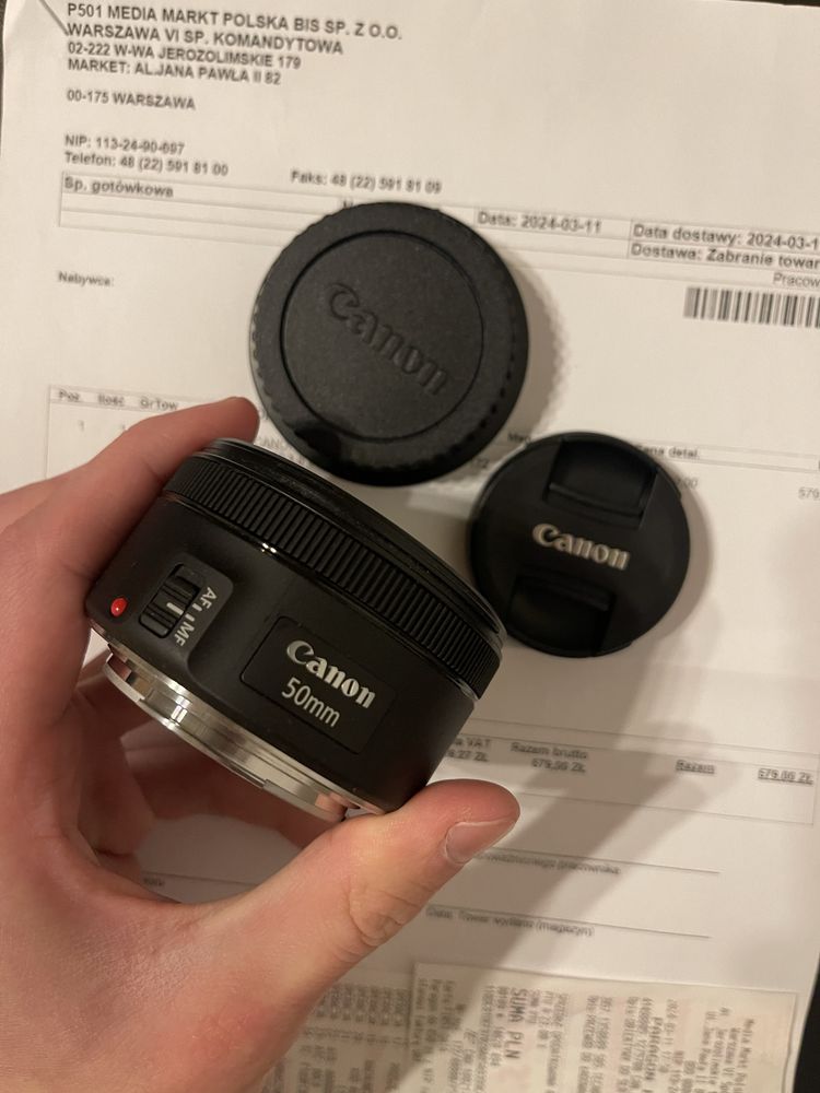 Aparat Canon DS126191 z nowym obiektywem
