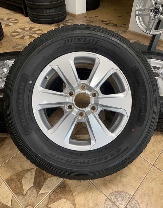 Продам нові диски титан 6*139,7 R18 оригінал TOYOTA з шинами або без