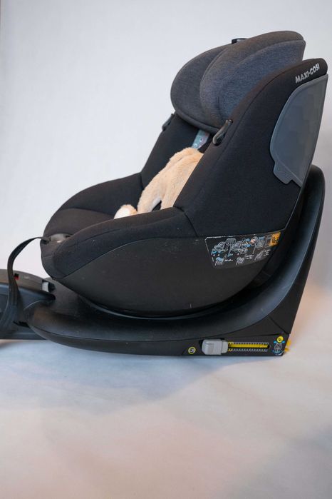 Bezpieczny fotelik samochodowy Maxi Cosi Mica 360