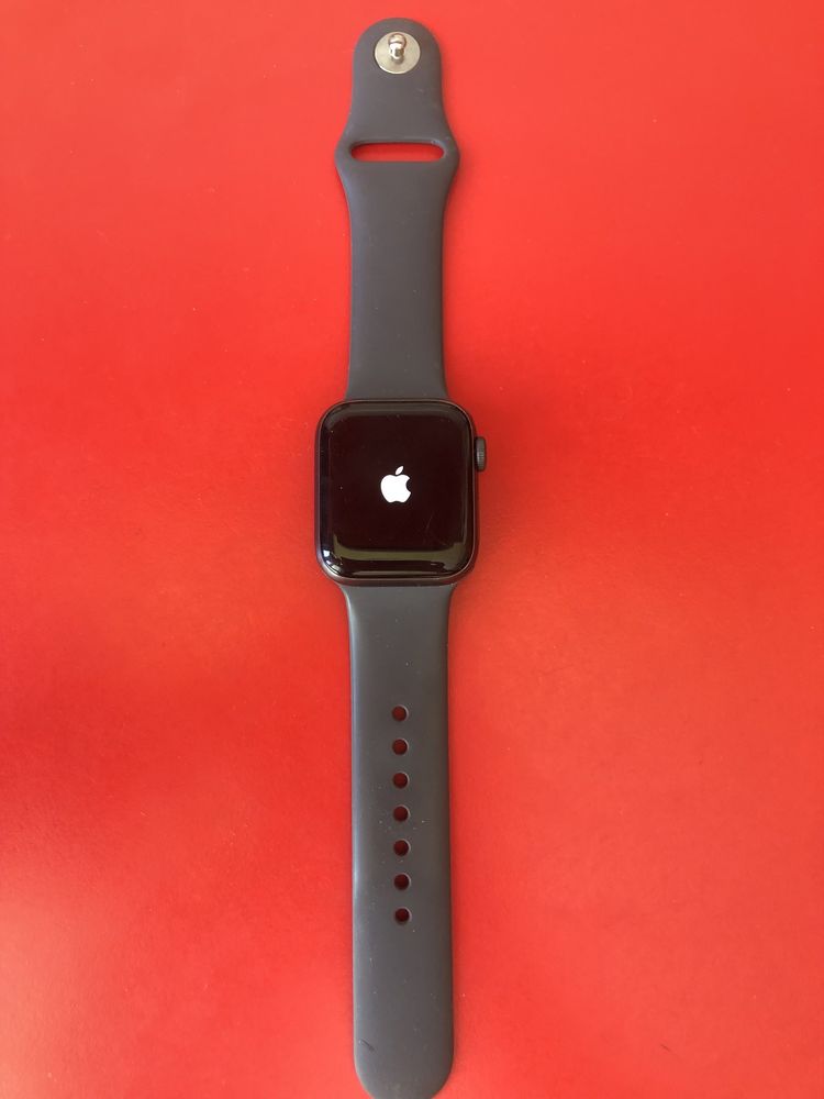 Apple Watch Series 5 Nike