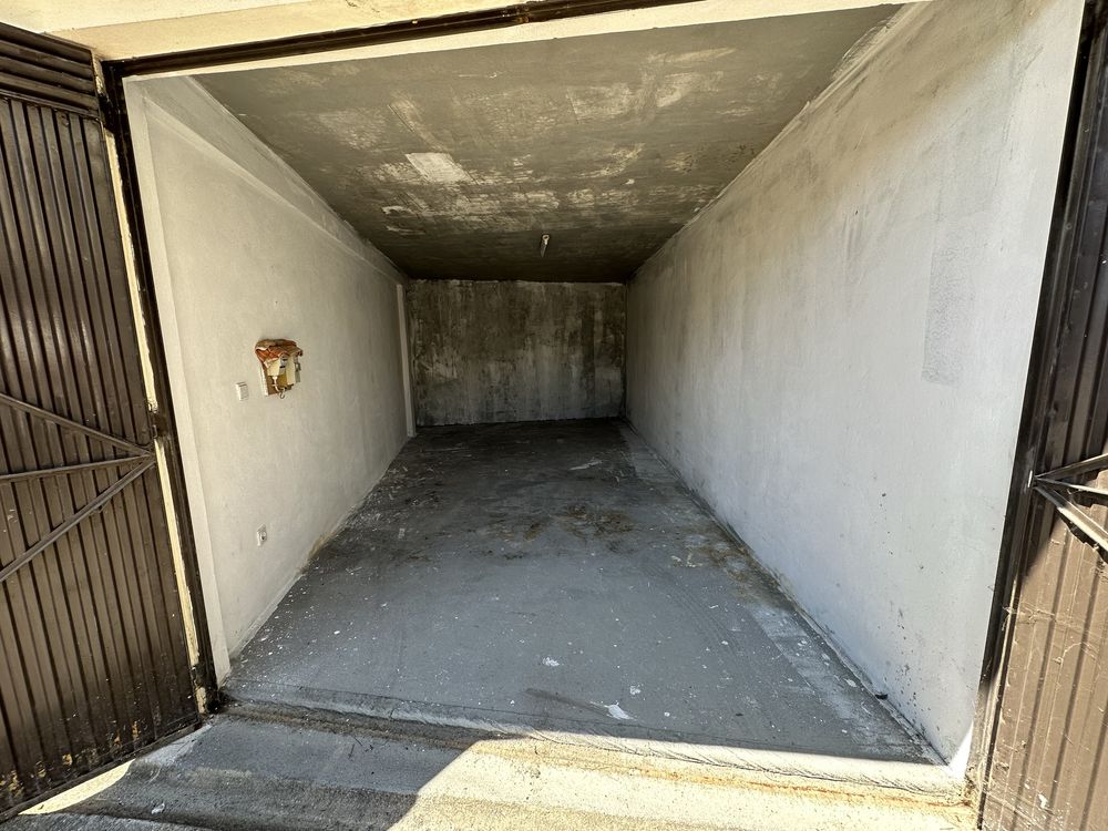 Garagem Fechada Box Areosa - Rio Tinto