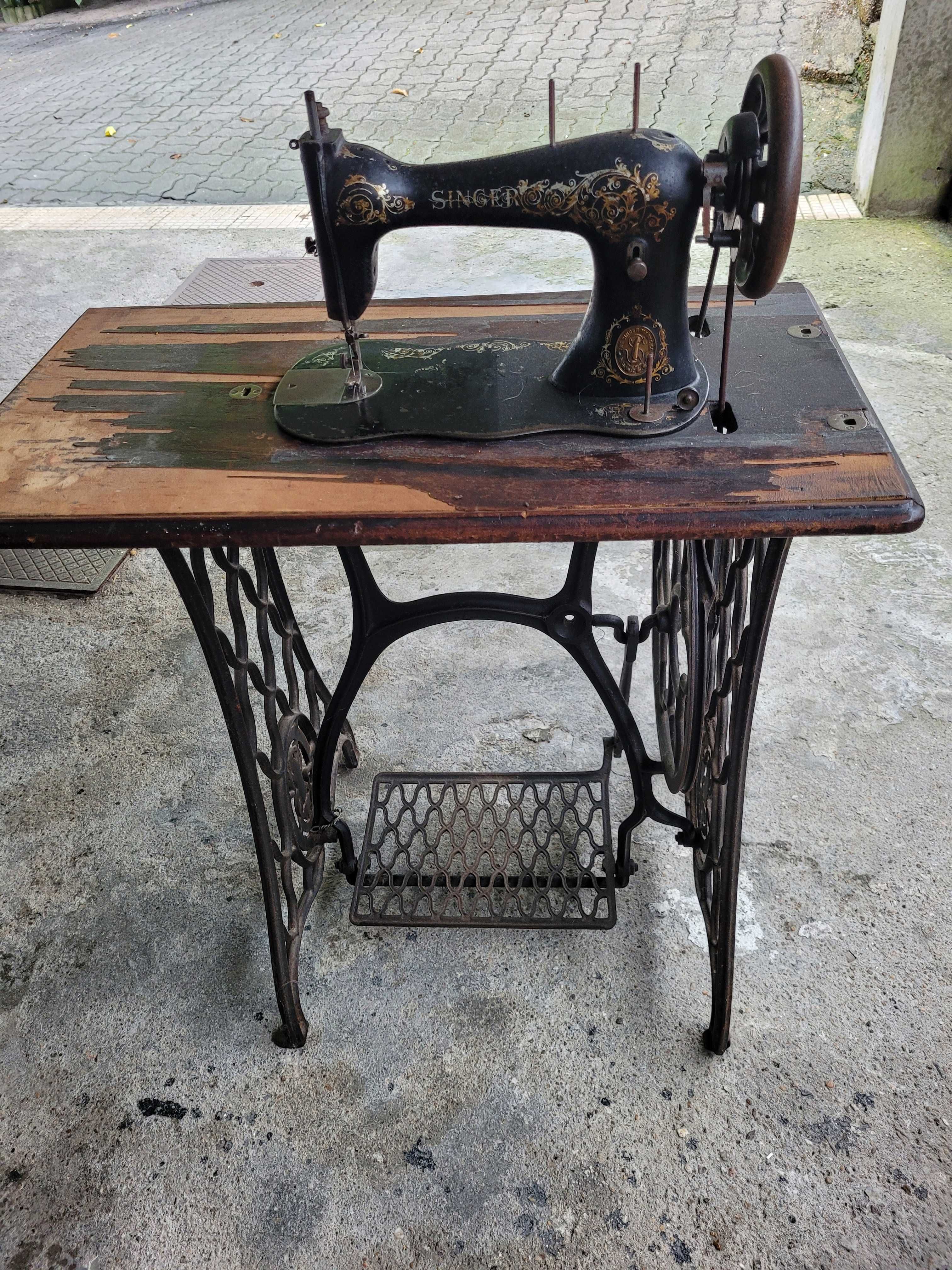 vendo máquina de costura antiga
