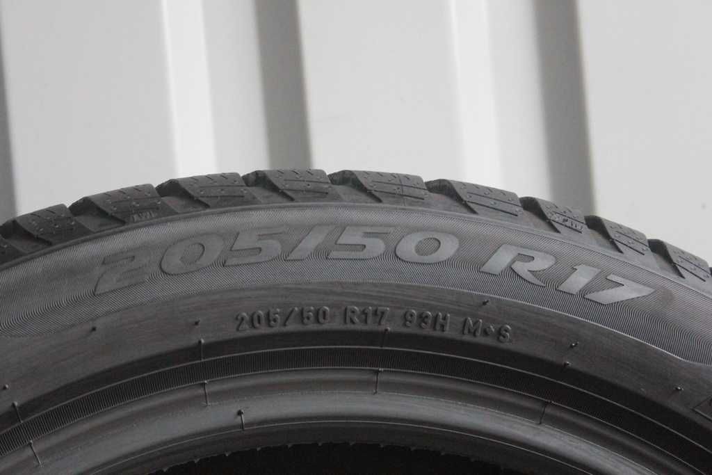 205/50/17 Pirelli Sottozero 3 205/50 R17 8mm 2021r