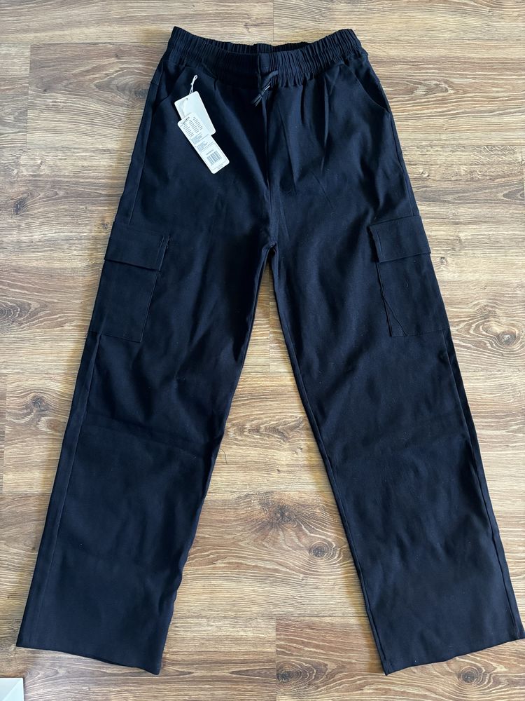 Czarne spodnie z szerokimi nogawkami, rozmiar L/XL