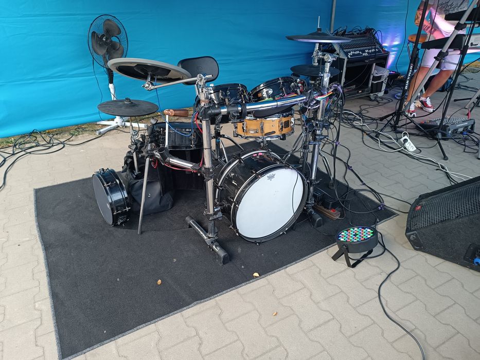 Sprzedam perkusje elektroniczna z modułem Roland td 6v