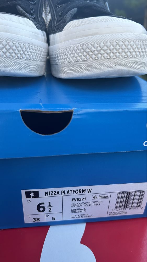 Кели adidas nizza 37 1/3 ( маломірять) 23 см