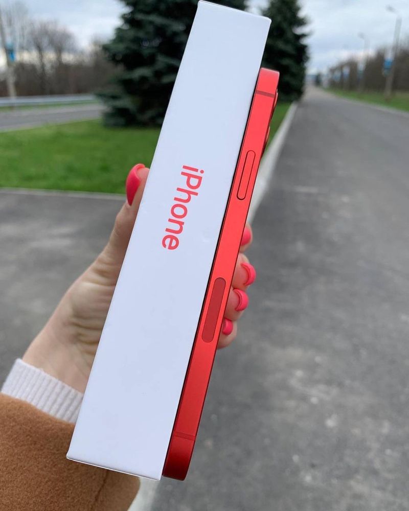 iPhone 12 продаю