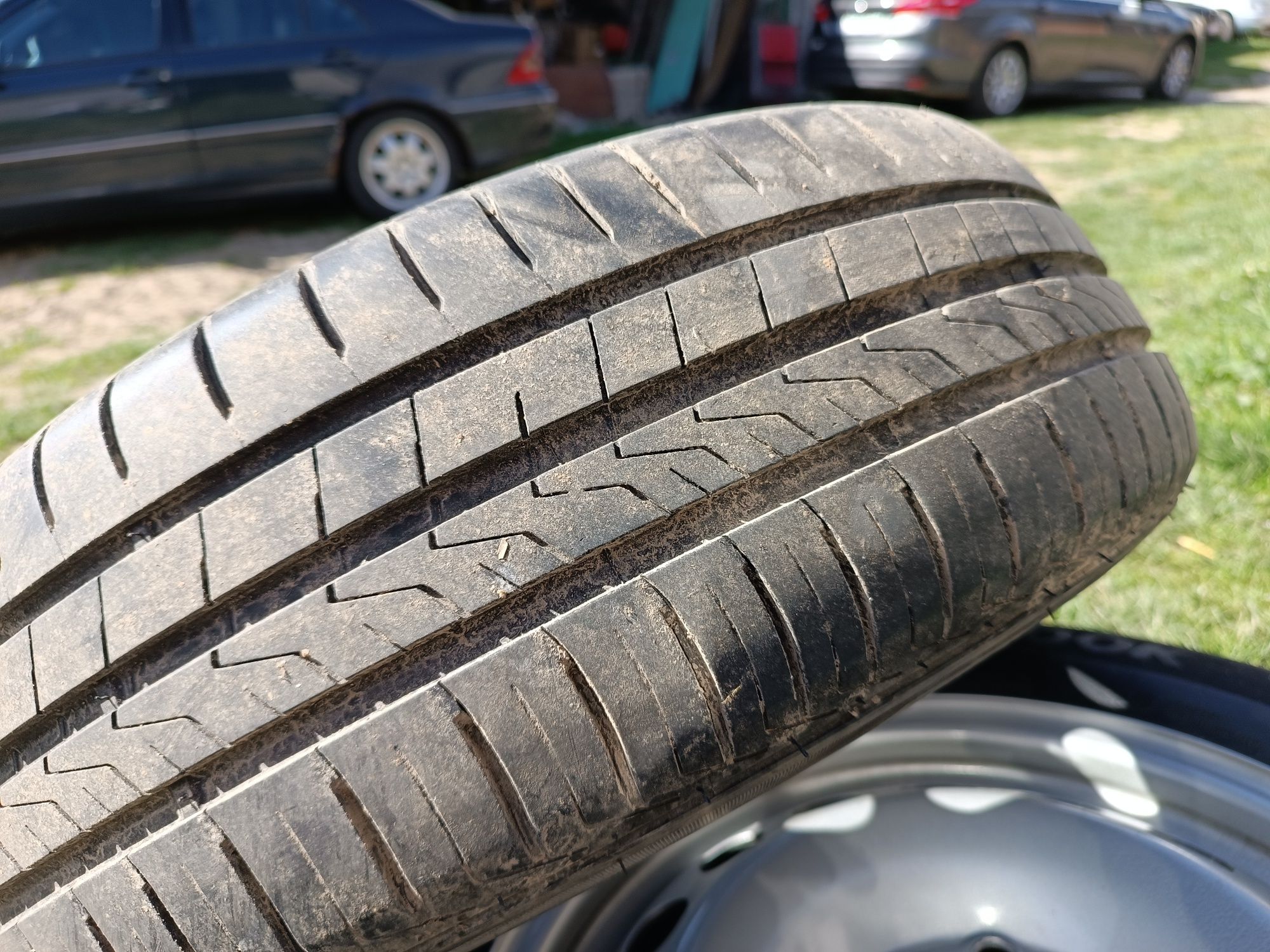 Komplet kół VW caddy 195/65R15