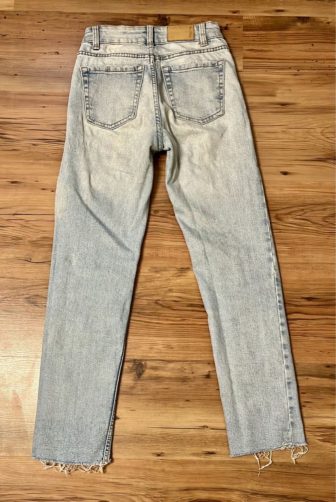 BERSHKA Jeansy Rozmiar 34