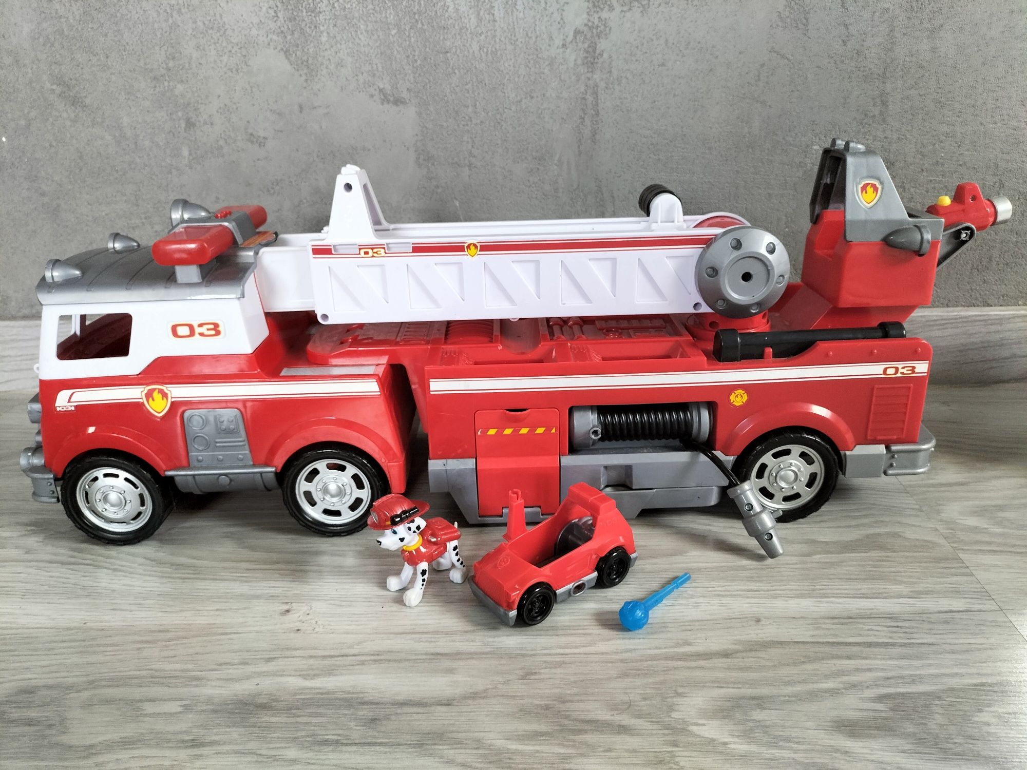 Wielki Wóz Strażacki Psi Patrol Paw Patrol Spin Master Fire Truck