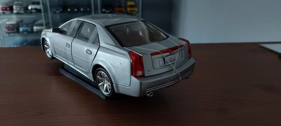 Model 1:18 Cadillac CTS V Series Ricko