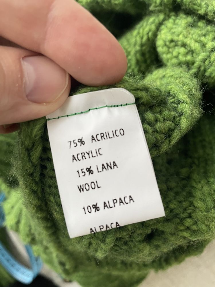 Zielony sweter z golfem marki Xagon Man