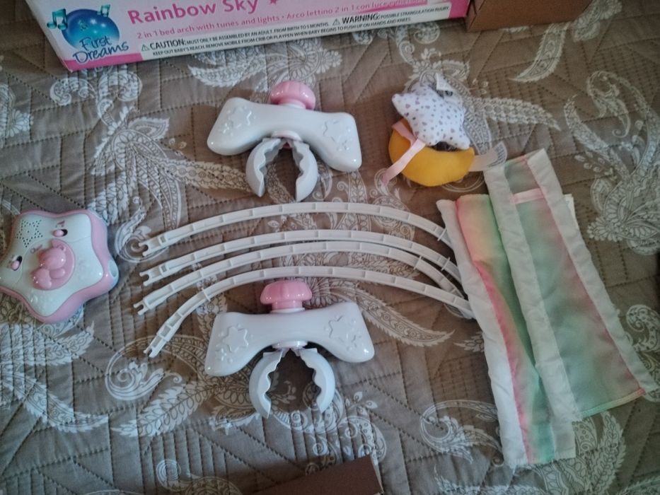 Brinquedo para berço