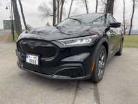 Ford mustang much-e