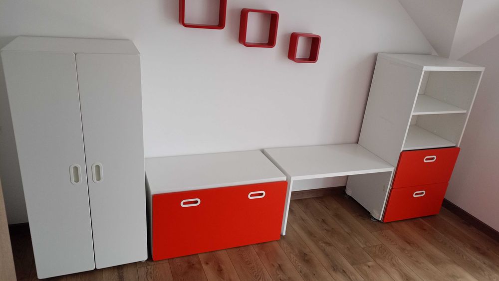 Meble dziecięce czerwone Ikea