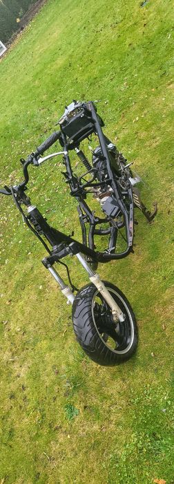 Skuter na częsci Romet Ferro 606