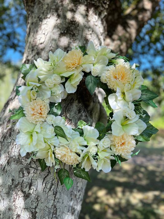 Delikatny wianek handmade na drzwi/grób | Trwałe kwiaty | Rękodzieło