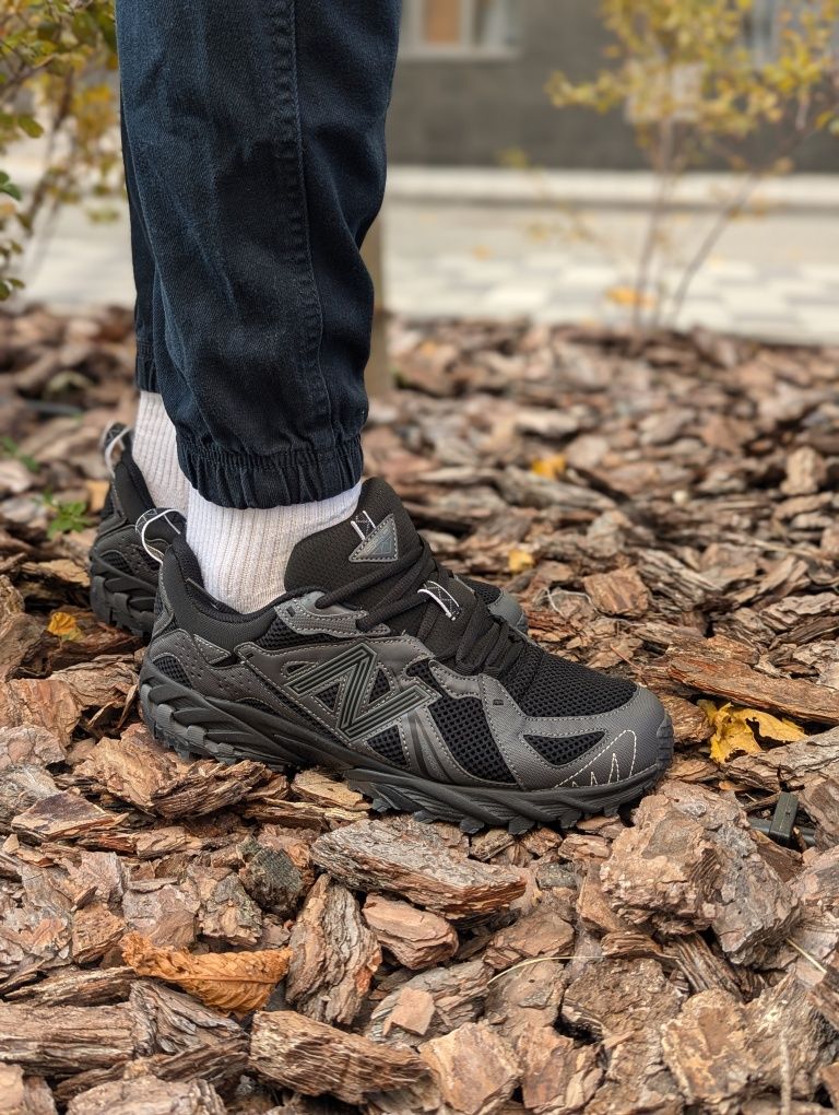 New balance 610 black