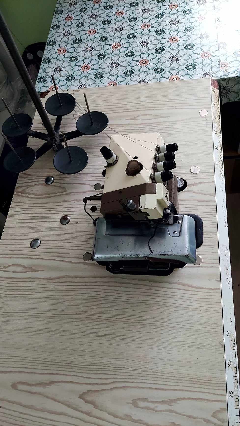 Maszyna overlock 380v