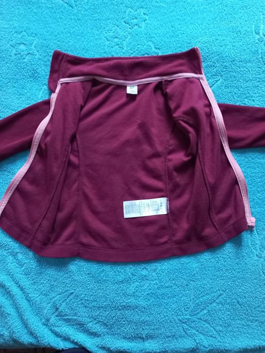 Фліска ,  піддіва , кофта , світер , бордового кольору  на 3 -4 роки