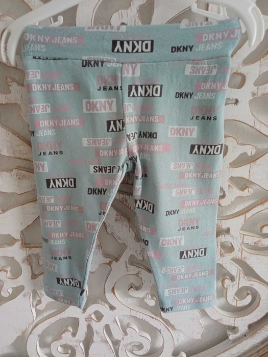 DKNY komplet rozmiar 12 miesięcy, jest