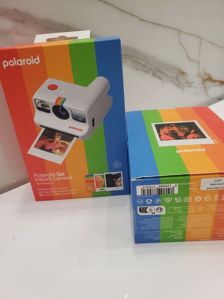 Polaroid Go Generation 2 - Міні-камера + плівка (16 фото в комплекті)