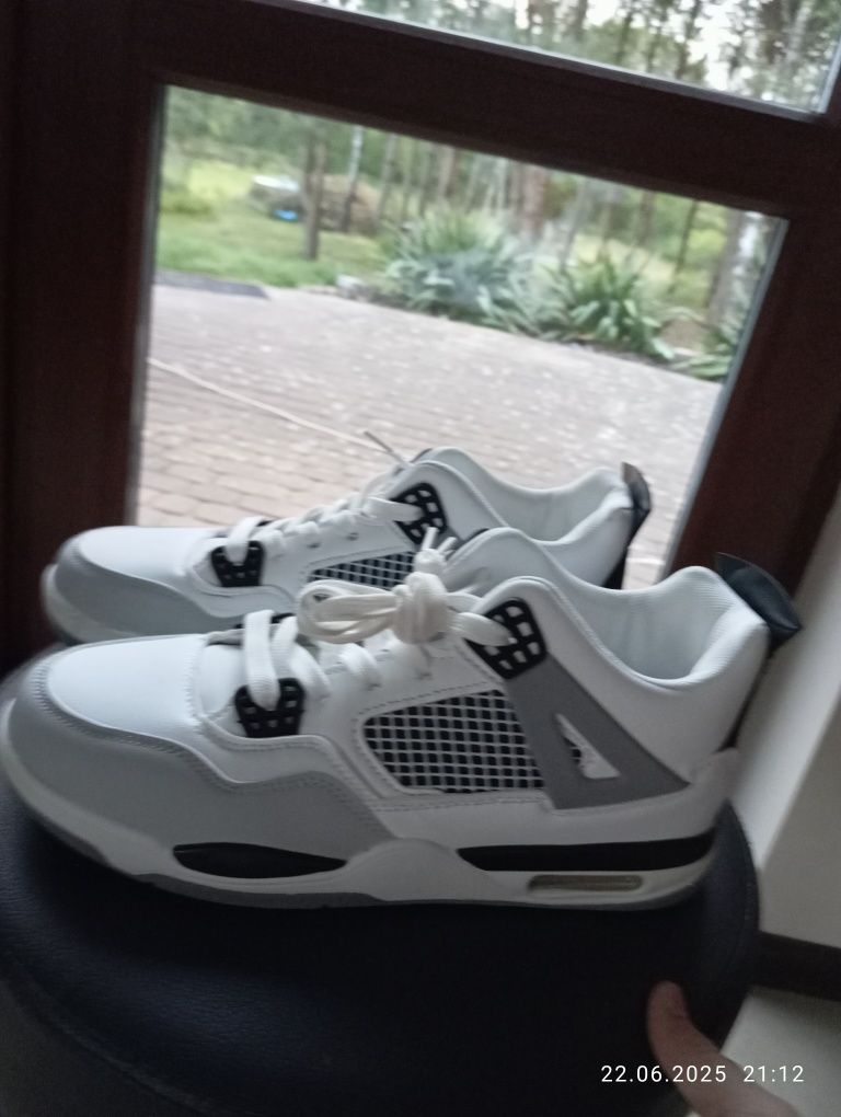 Jordan 4 rozmiar 41