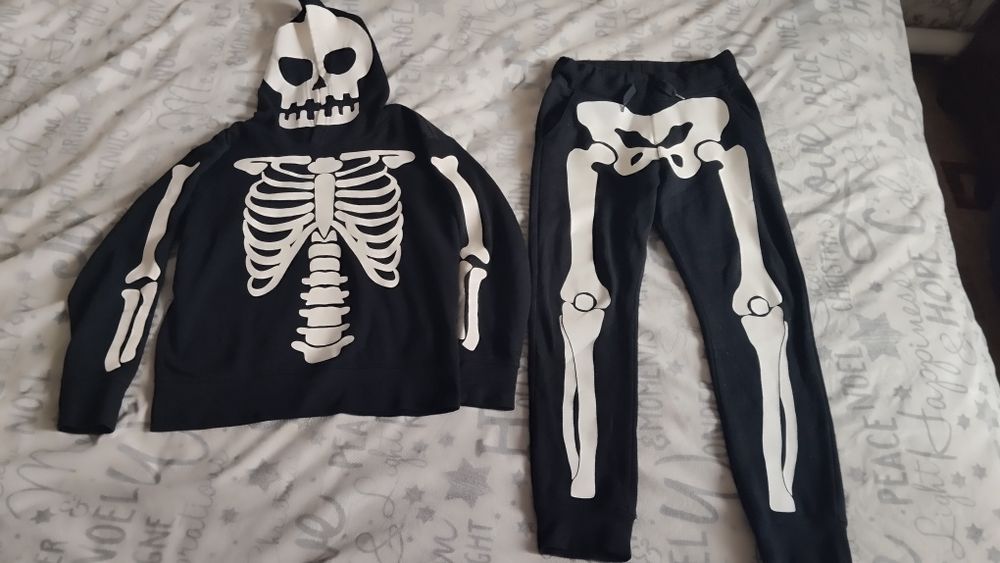 Костюм скилета,на Хеллоуїн