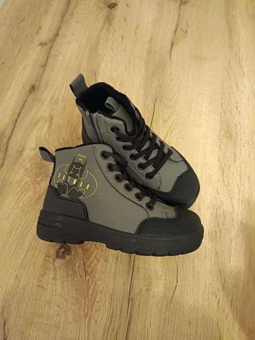 Buty ocieplane chłopięce, trzewiki z Batmanem Reserved