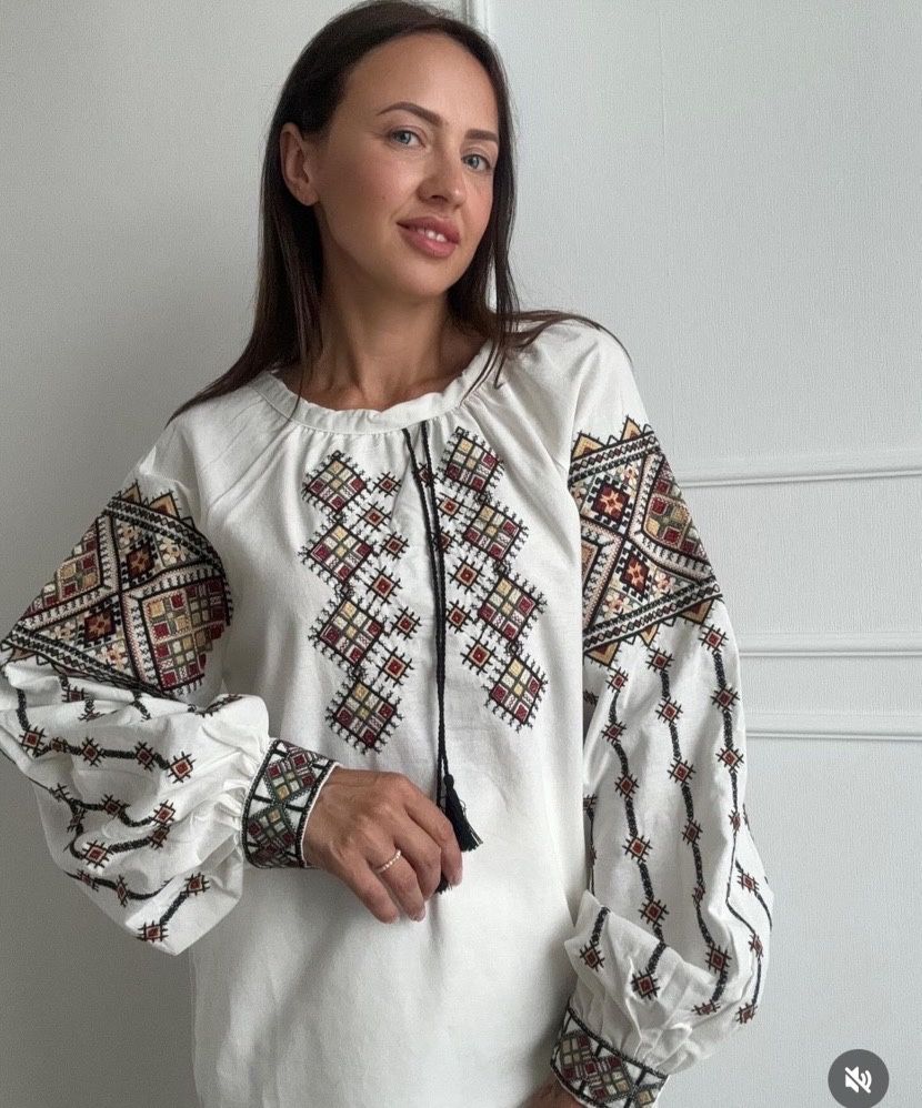 Жіночі  вишиванки, вишиті сорочки, блузки.