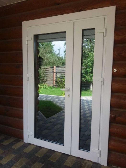 Продаємо Двері та вікна металопластикові Хуст