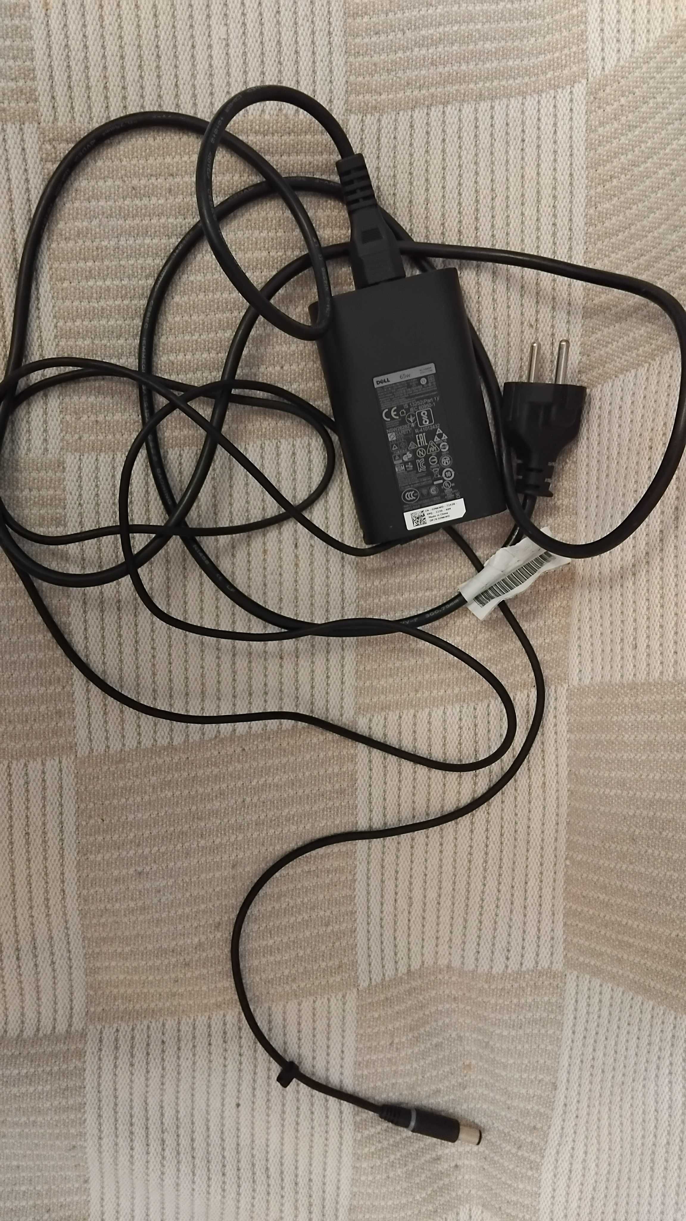 Zasilacz Dell 65 W 19,5 V 3,34 A pasuje do Lattitude E5540