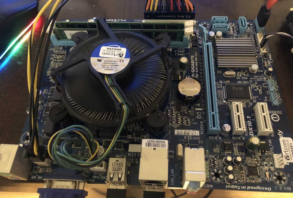 Płyta główna Gigabyte GA-H61M-S1 + CPU + Ram