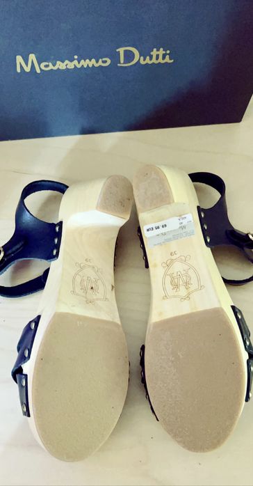 Sandálias Massimo Dutti